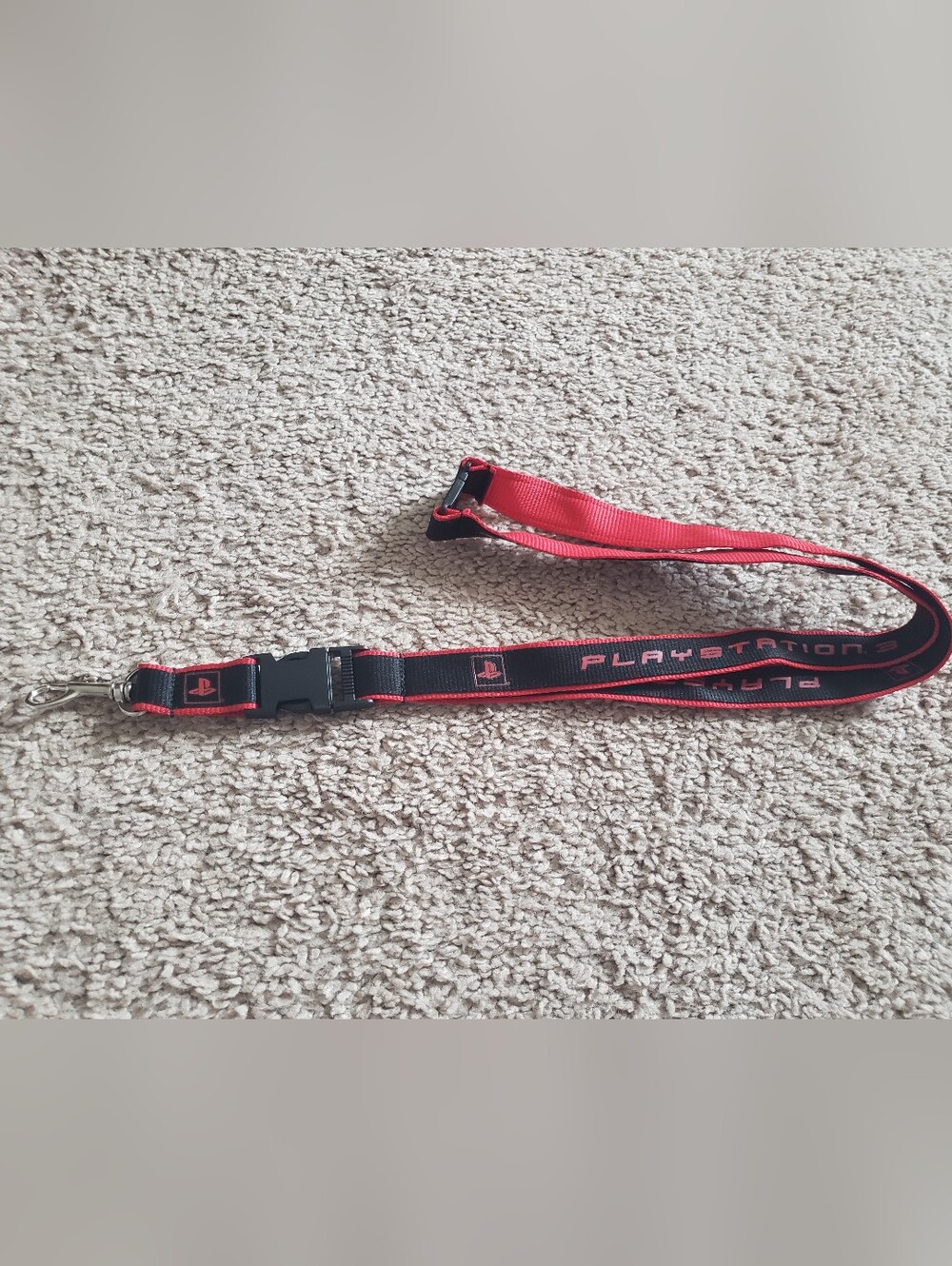 Sony PS3 Black and Red PlayStation THREE Lanyard with Clip Latch Hook Detatchabl